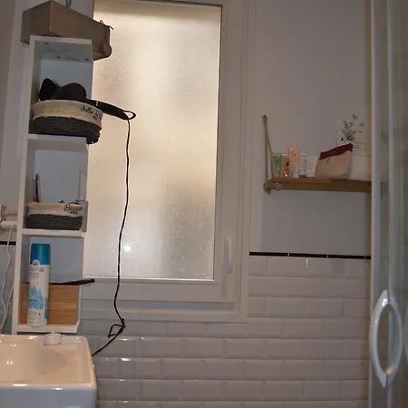 1 Bedroom In Bonne Nouvelle