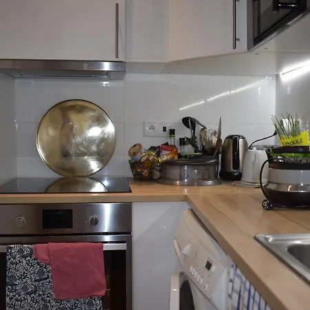 1 Bedroom In Bonne Nouvelle *